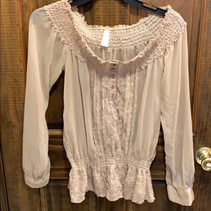 Cute Roper blouse size small!